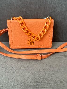 Steve Madden Orange Crossbody Bag with SM Logo & Thick Chain Strap Vibrant Purse